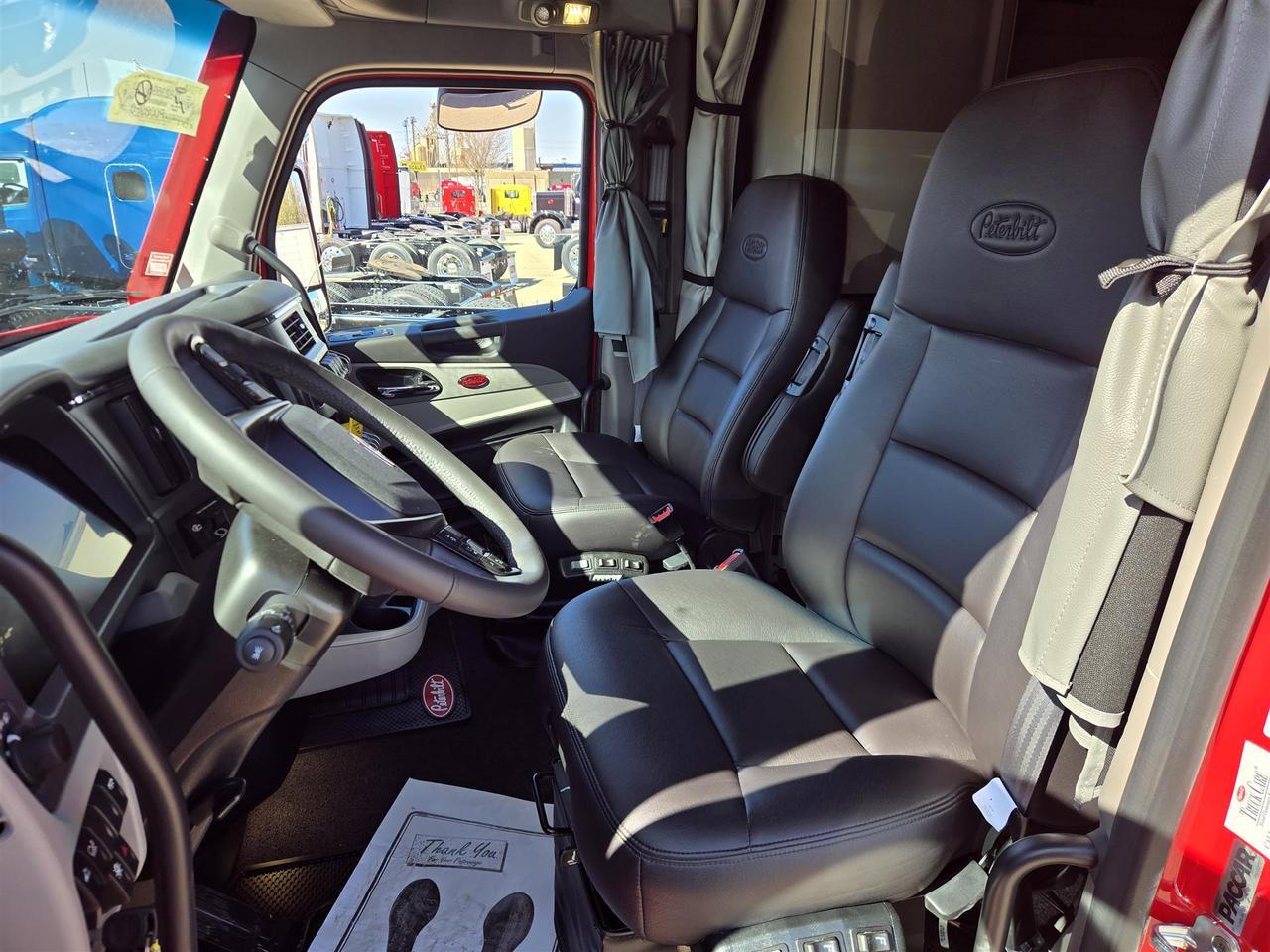 2027 Peterbilt 579 80" Double Bunk Ultraloft South St. Paul MN