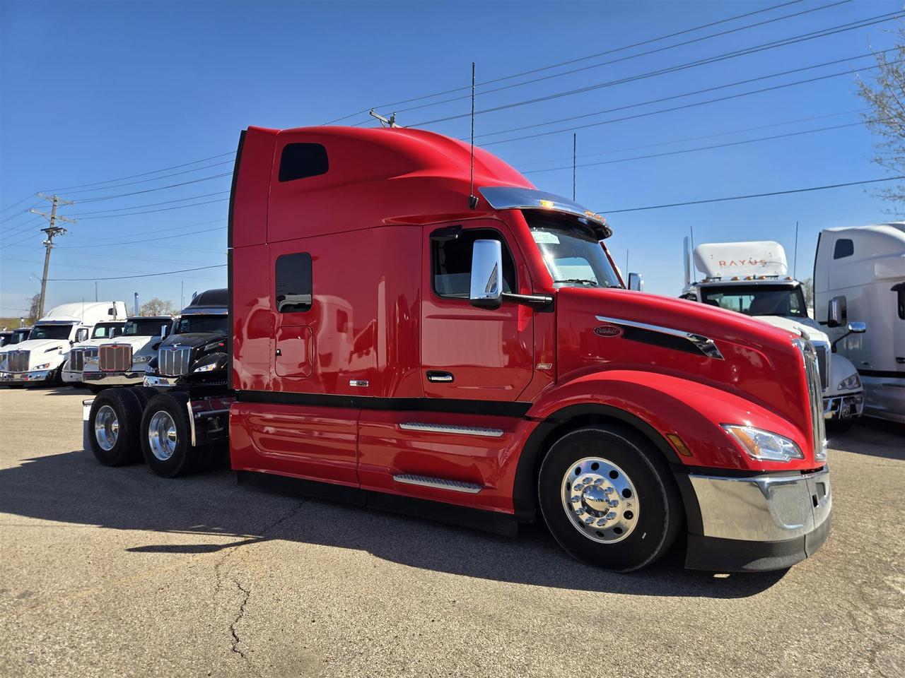 2027 Peterbilt 579 80" Double Bunk Ultraloft South St. Paul MN