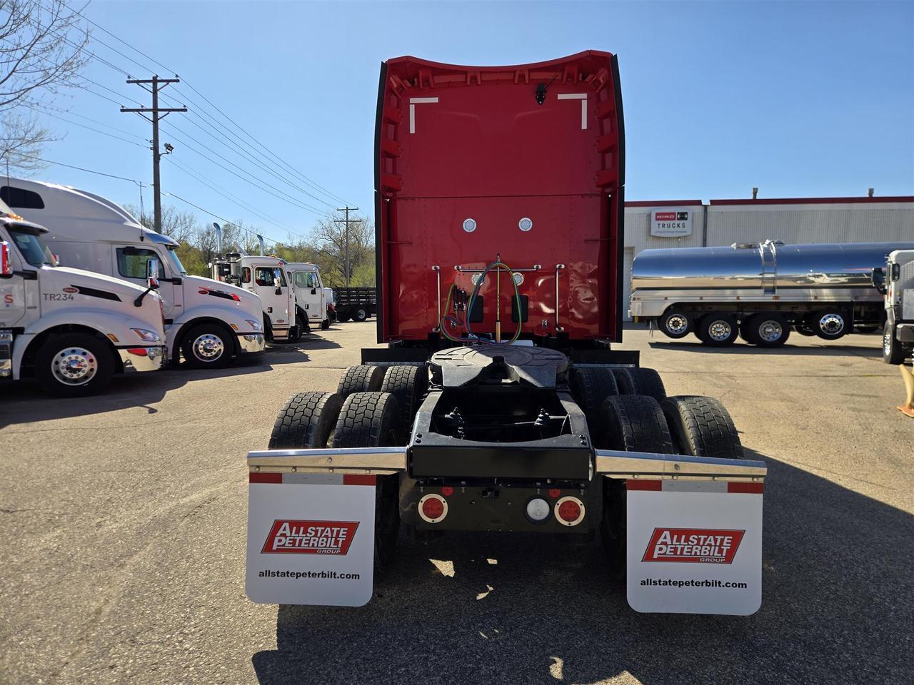 2027 Peterbilt 579 80" Double Bunk Ultraloft South St. Paul MN