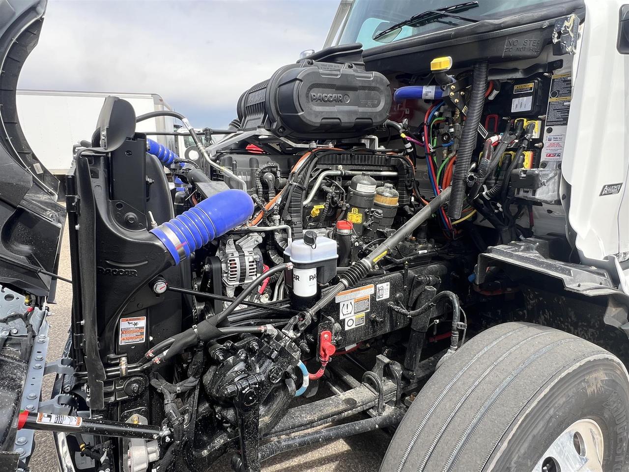 2027 Peterbilt 579 80" Double Bunk Ultraloft South St. Paul MN