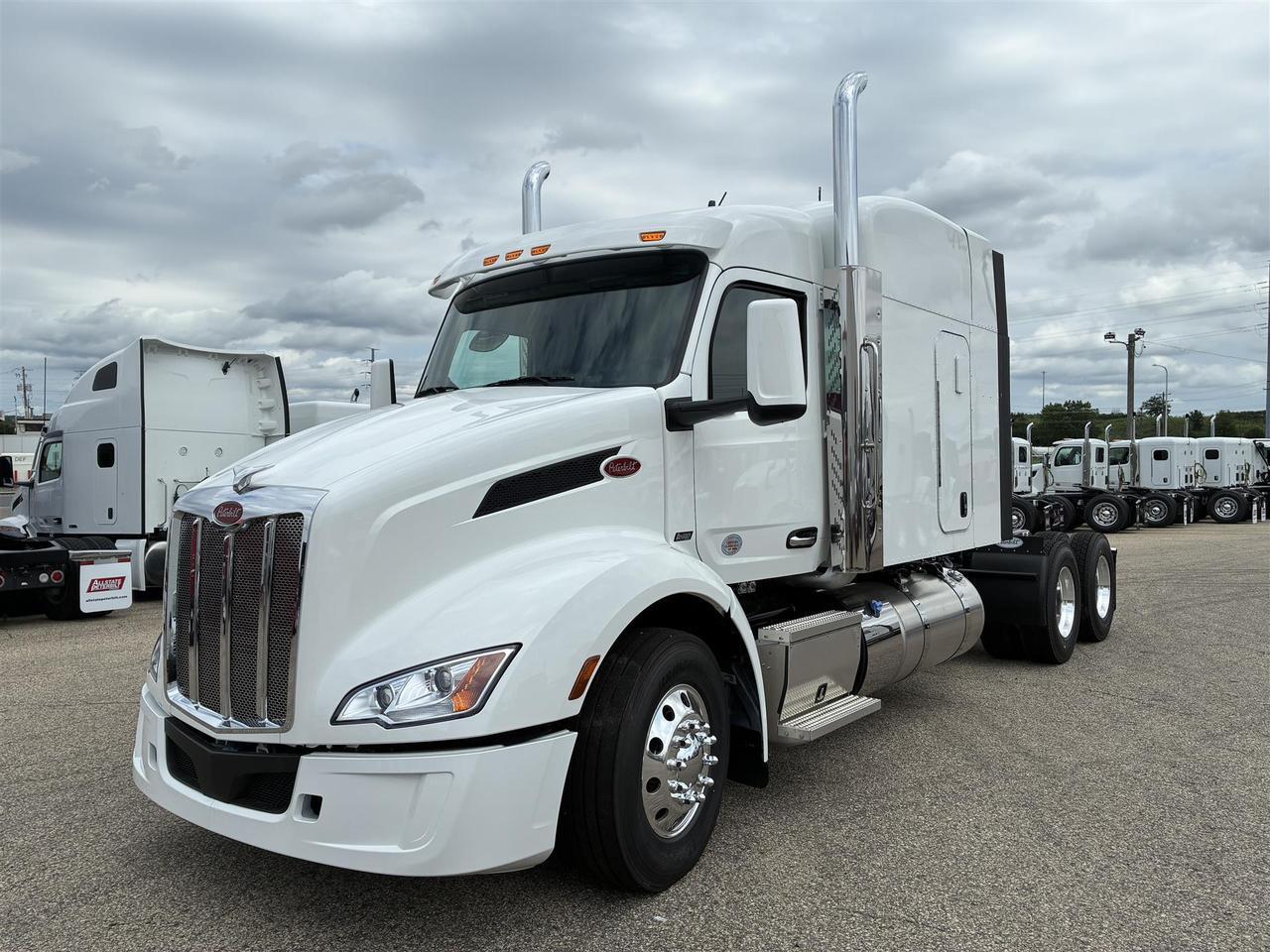 2027 Peterbilt 579 Sleeper