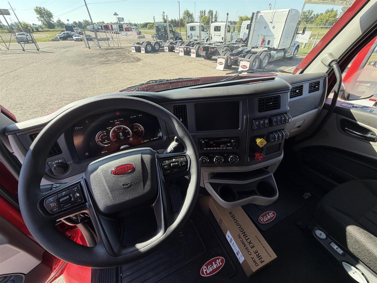 2027 Peterbilt 579 80" Double Bunk Ultraloft South St. Paul MN
