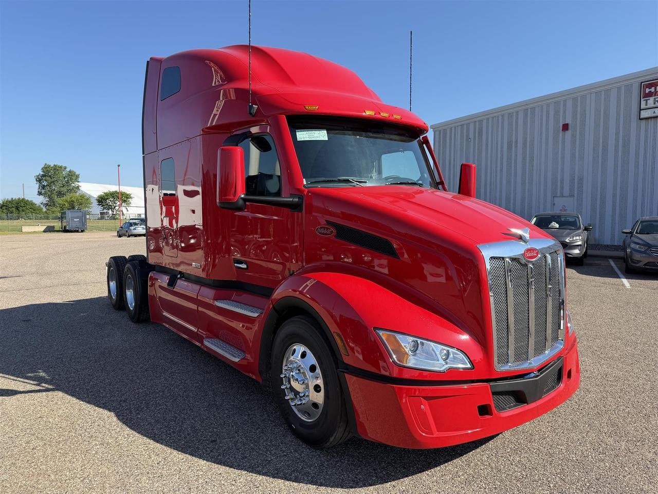 2027 Peterbilt 579 Sleeper