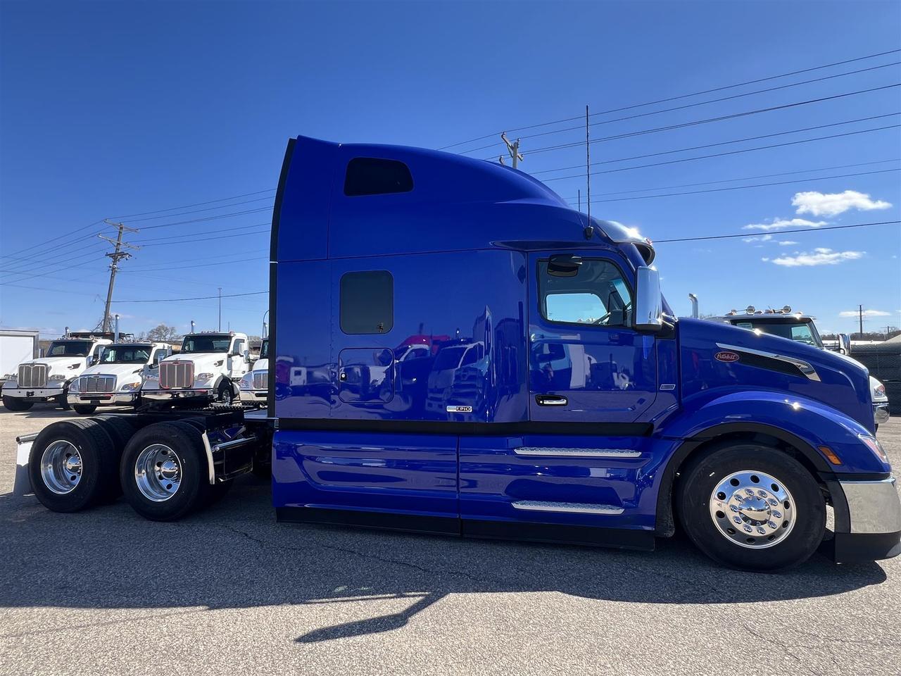 2027 Peterbilt 579 - image 4