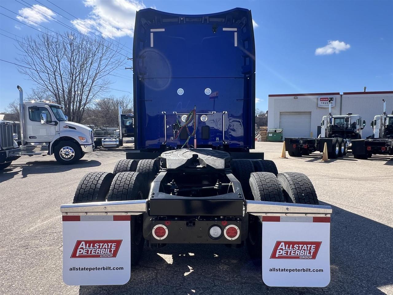 2027 Peterbilt 579 - image 6