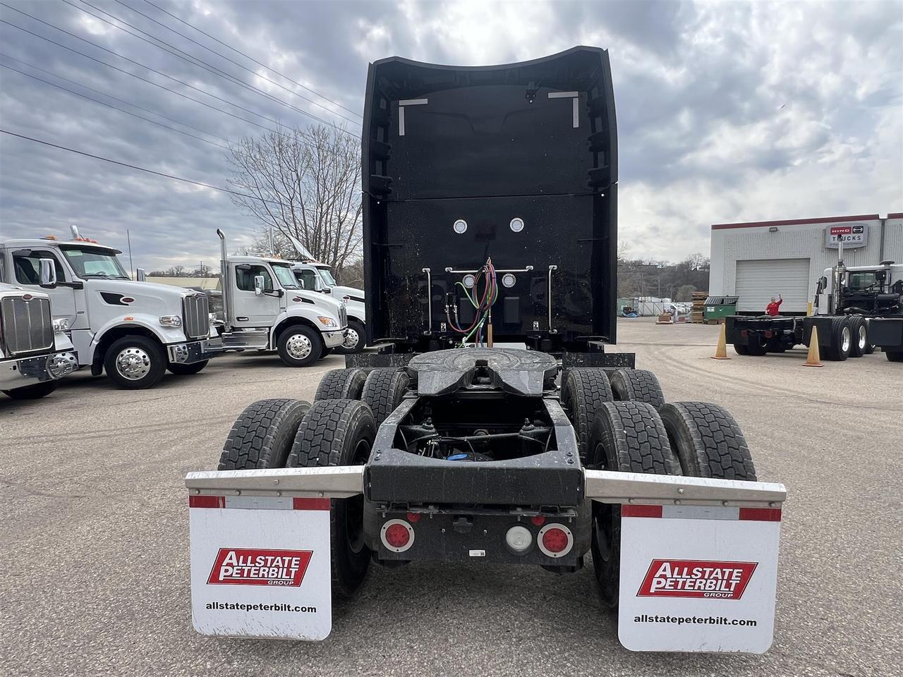 2027 Peterbilt 579 Sleeper