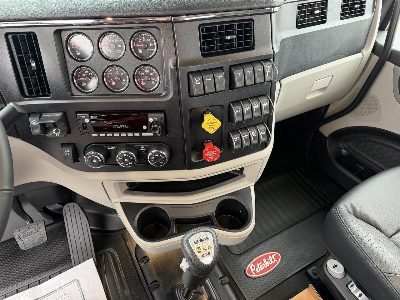 2027 Peterbilt 589 Eau Claire WI