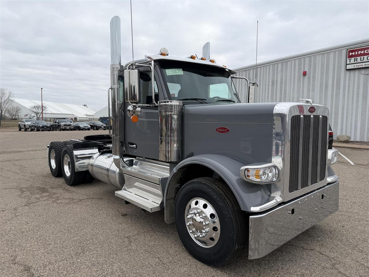 2027 Peterbilt 589 Non-Sleeper
