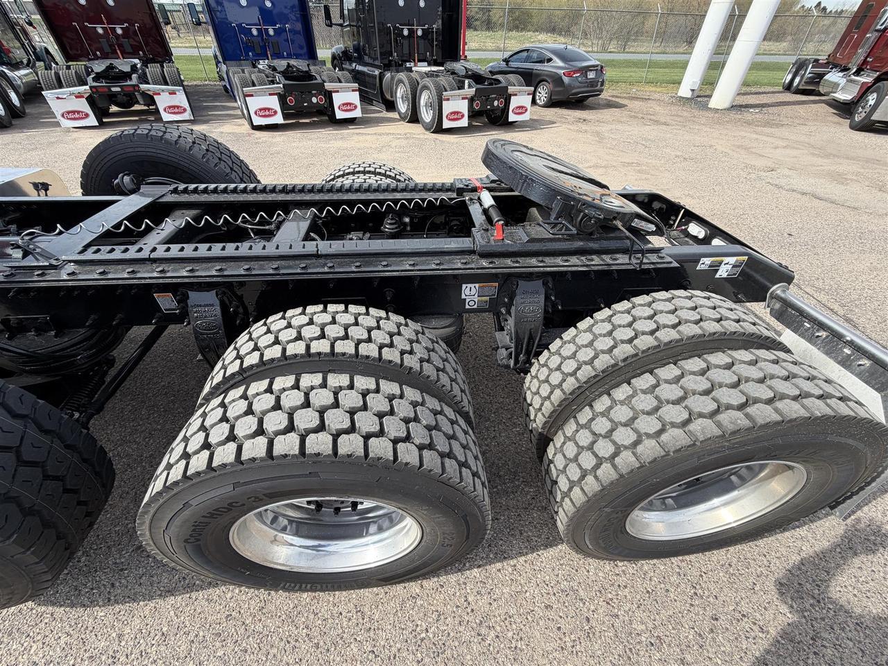 2027 Peterbilt 589 Eau Claire WI