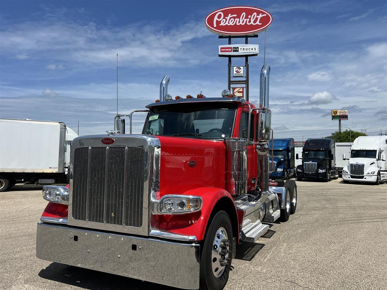2027 Peterbilt 589 Rochester MN