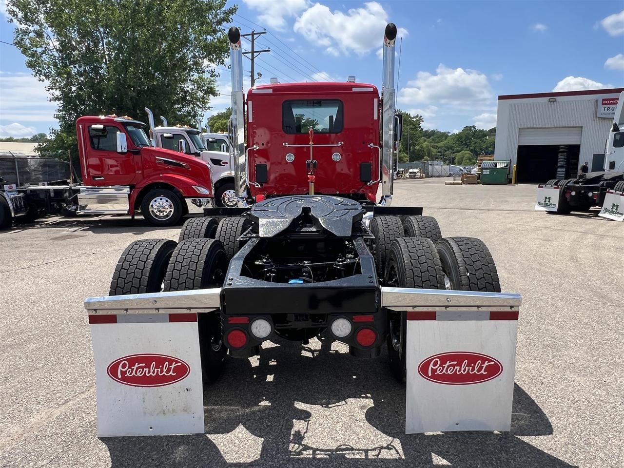 2027 Peterbilt 589 Rochester MN