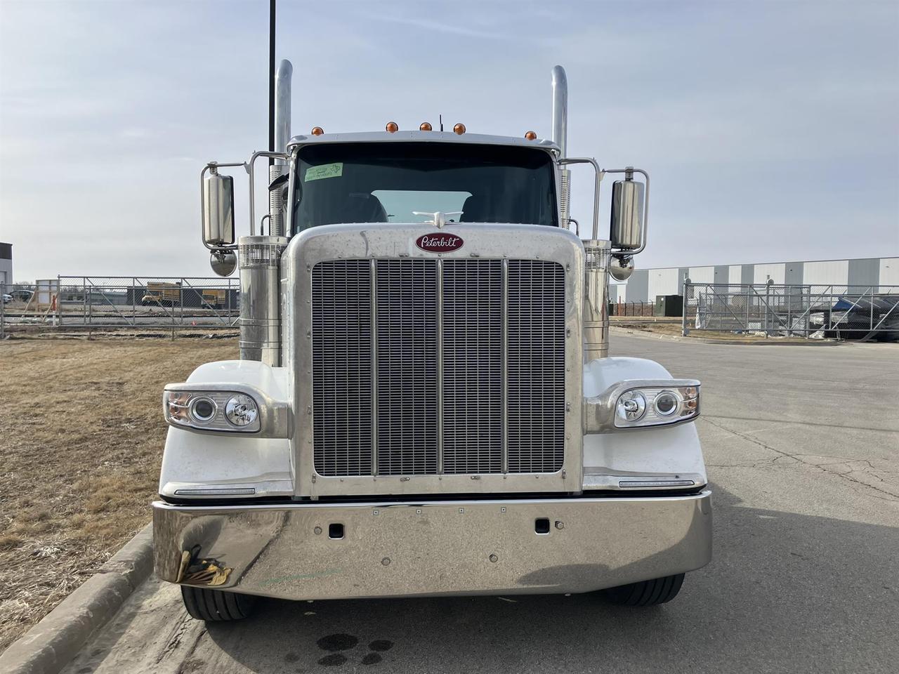 2027 Peterbilt 589 Non-Sleeper