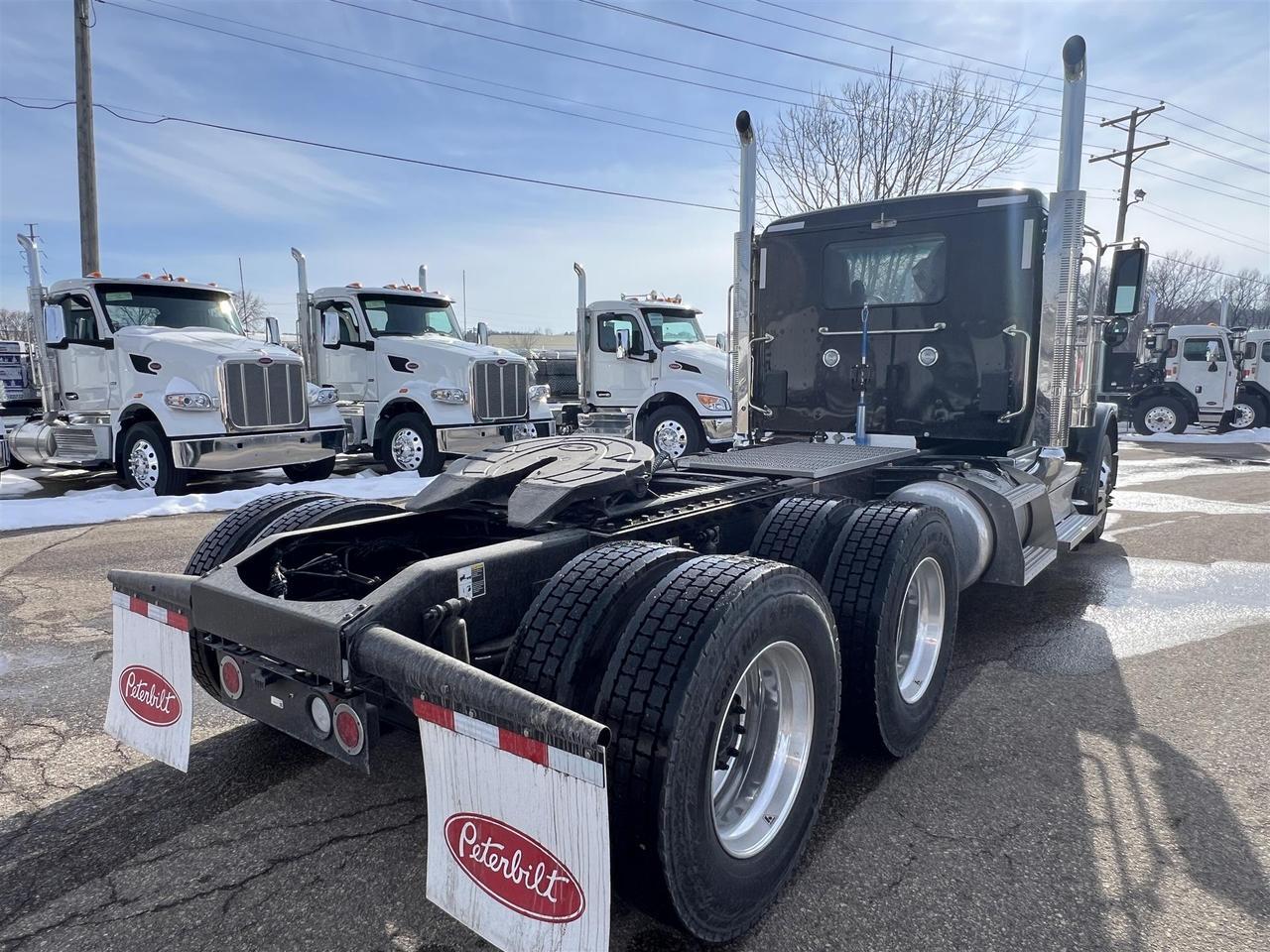 2027 Peterbilt 589 South St. Paul MN