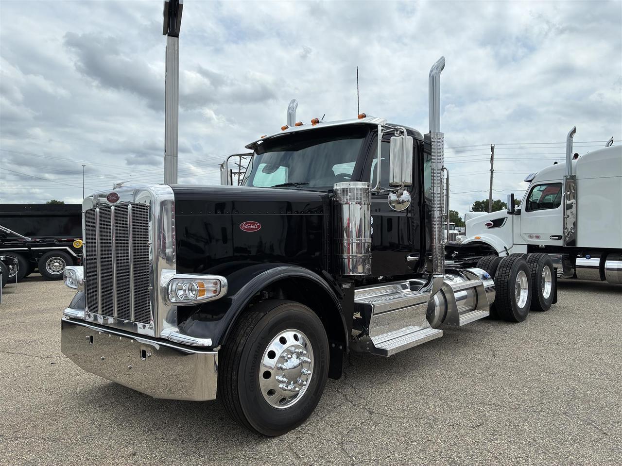 2027 Peterbilt 589 Non-Sleeper