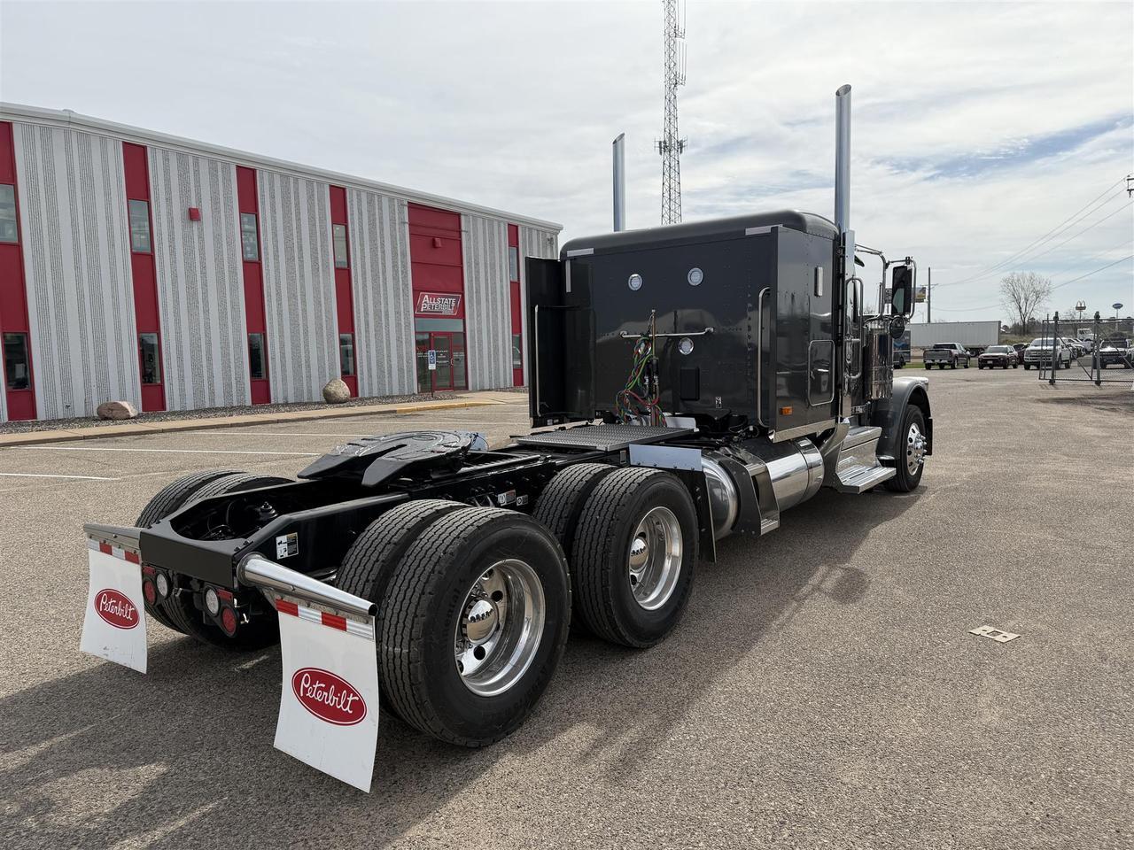 2027 Peterbilt 589 44" Low Roof Eau Claire WI
