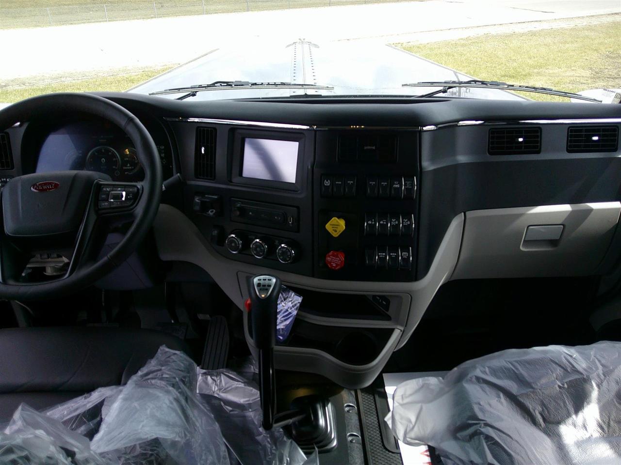 2027 Peterbilt 589 44" Low Roof Fargo ND