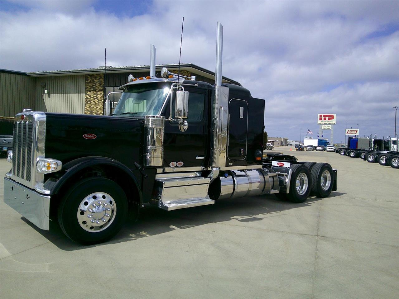 2027 Peterbilt 589 Sleeper