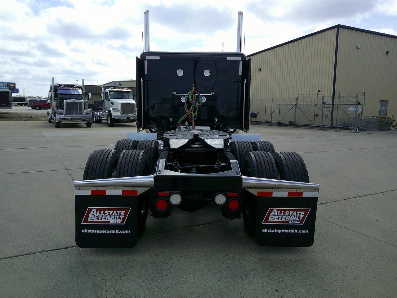 2027 Peterbilt 589 44" Low Roof Fargo ND