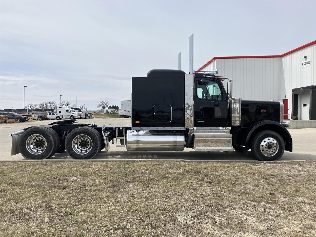 2027 Peterbilt 589 58" Low Roof Rochester MN