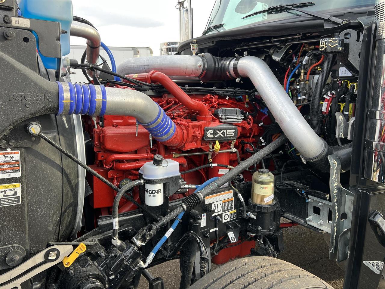 2027 Peterbilt - image 7