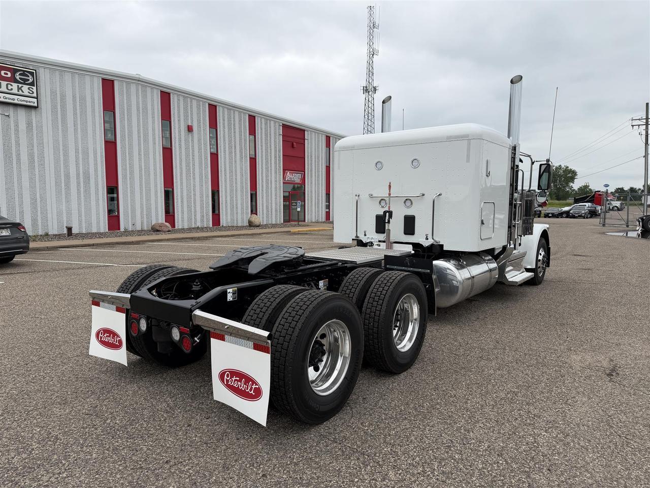 2027 Peterbilt 589 72" Low Roof Eau Claire WI