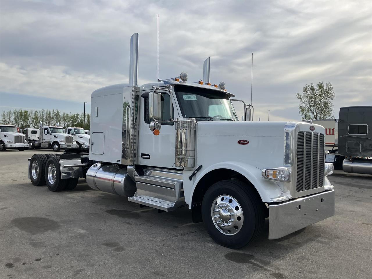2027 Peterbilt 589 Sleeper