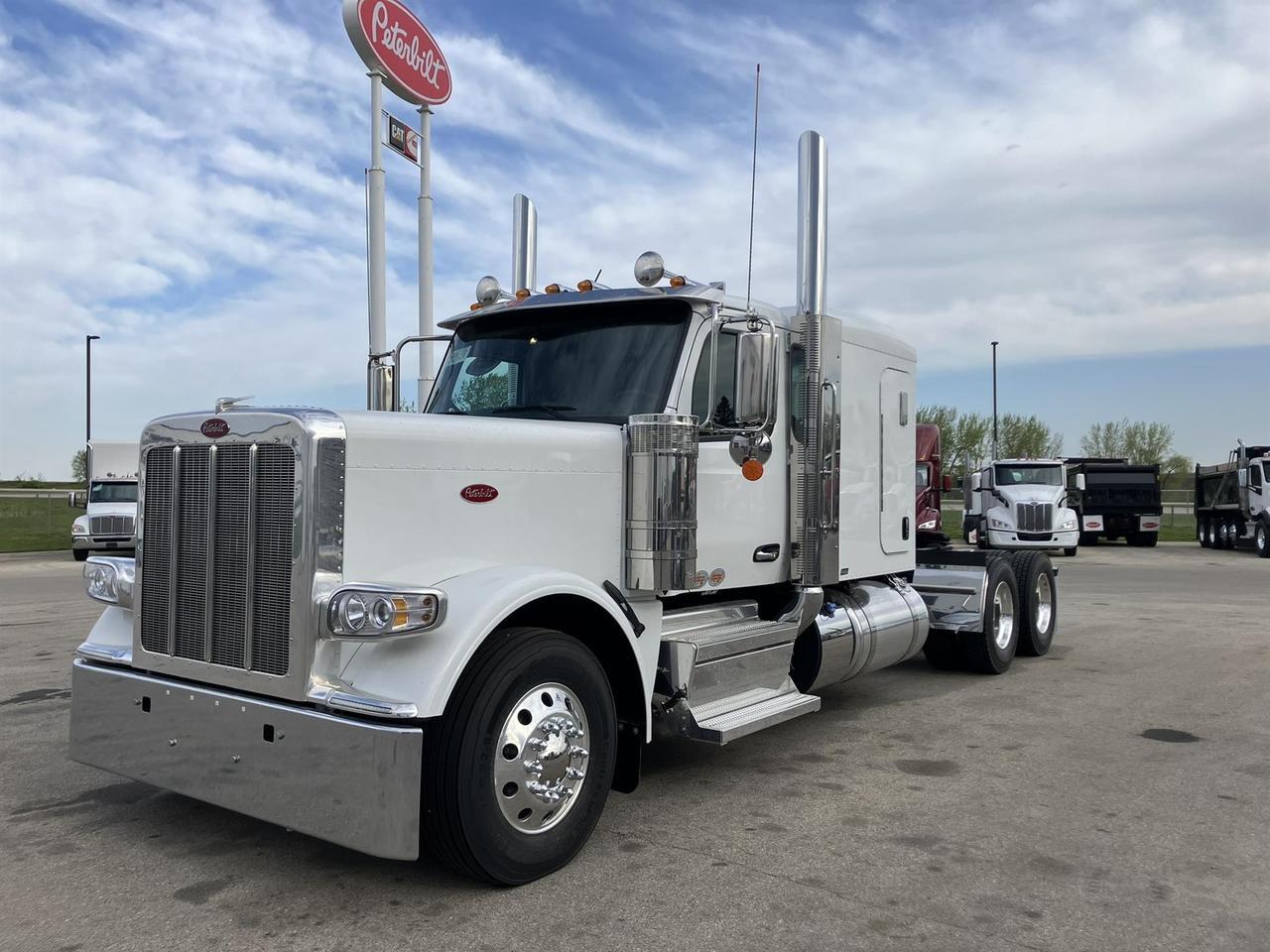 2027 Peterbilt 589 Sleeper