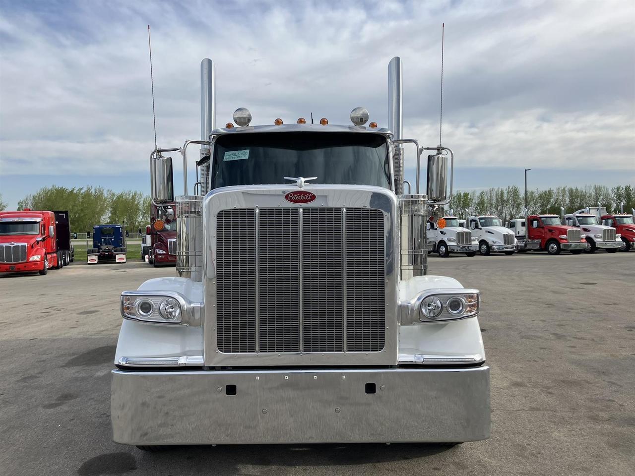 2027 Peterbilt 589 Sleeper