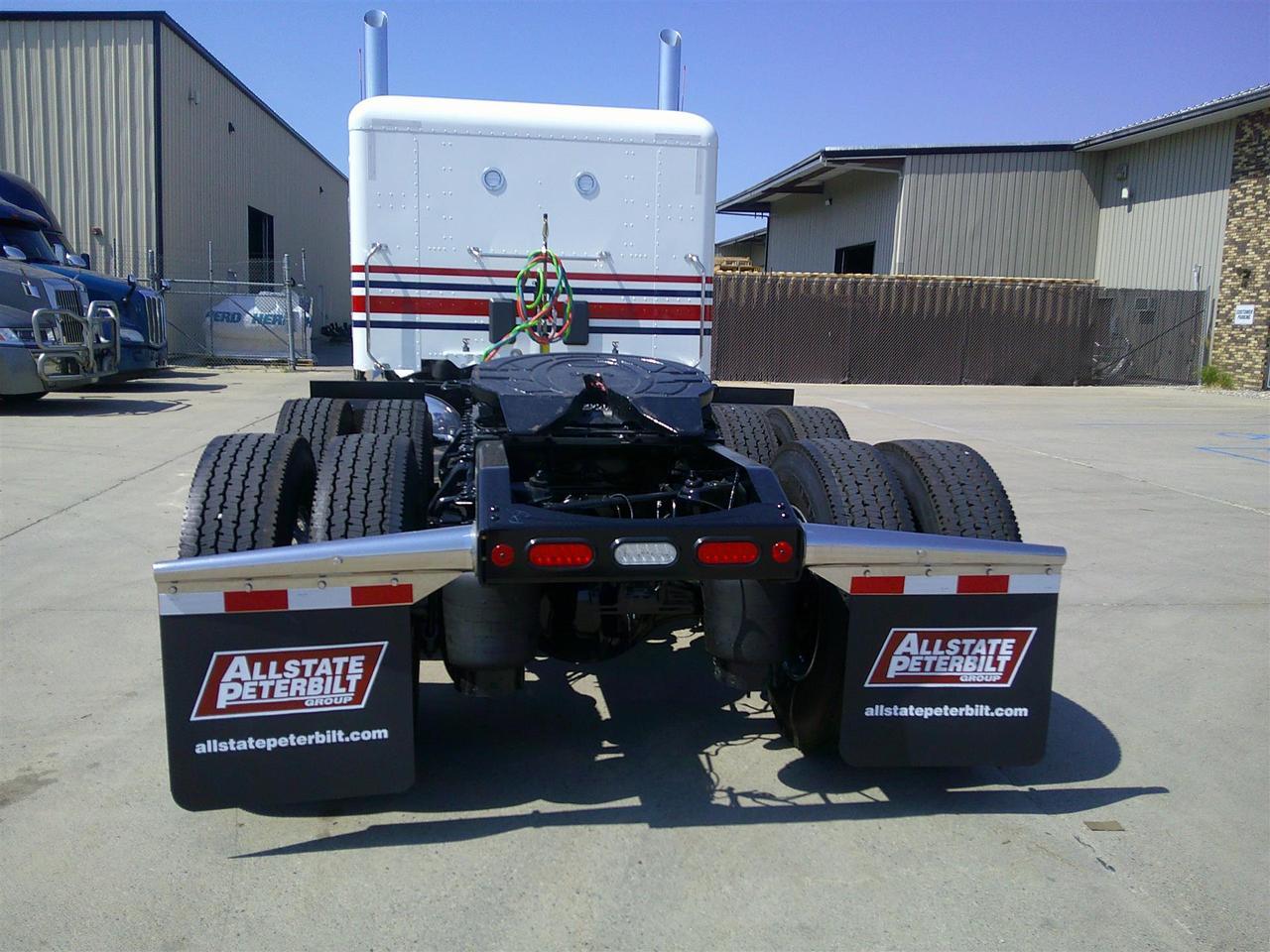 2027 Peterbilt 589 in Fargo, ND — photo 6