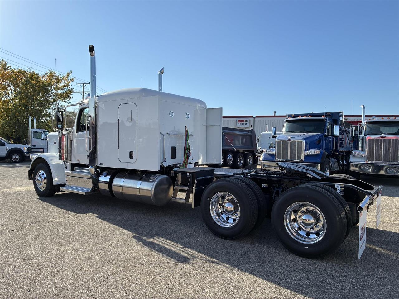 2027 Peterbilt 589 Sleeper