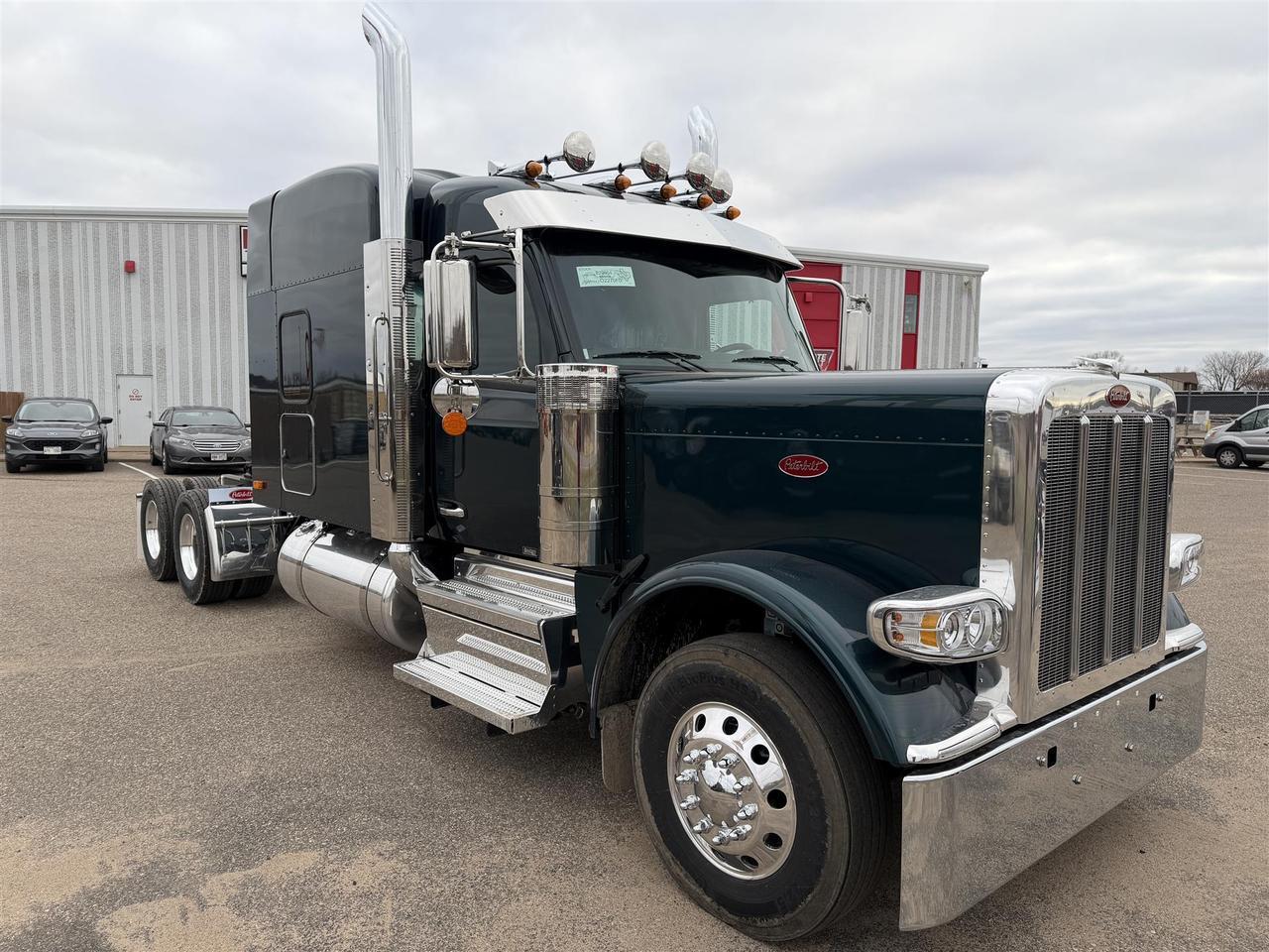 2027 Peterbilt 589 Sleeper