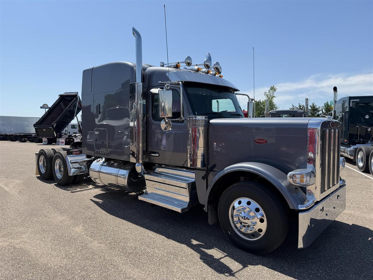 2027 Peterbilt 589 Sleeper