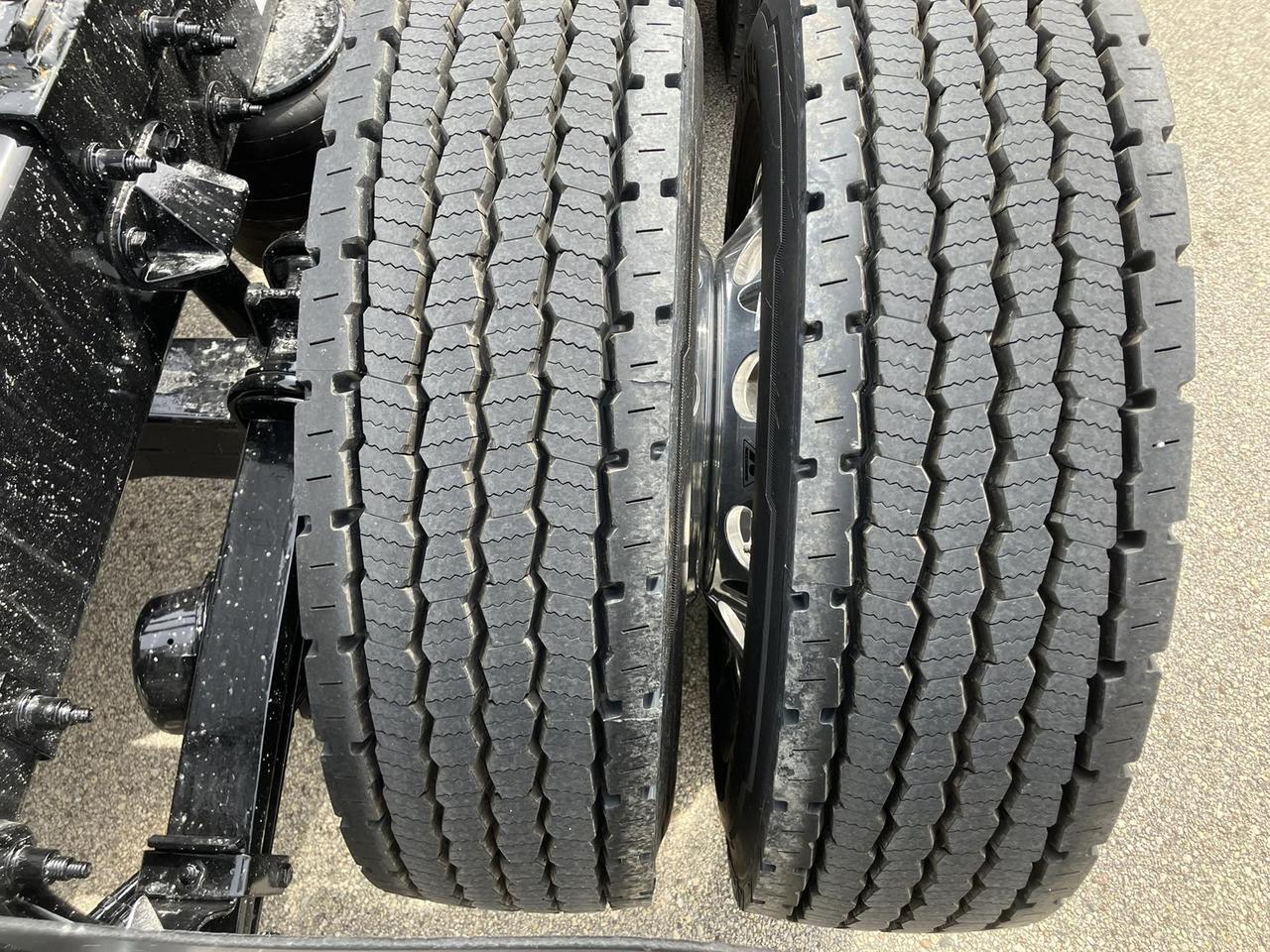 2027 Peterbilt 589 80" Double Bunk High Roof Rochester MN