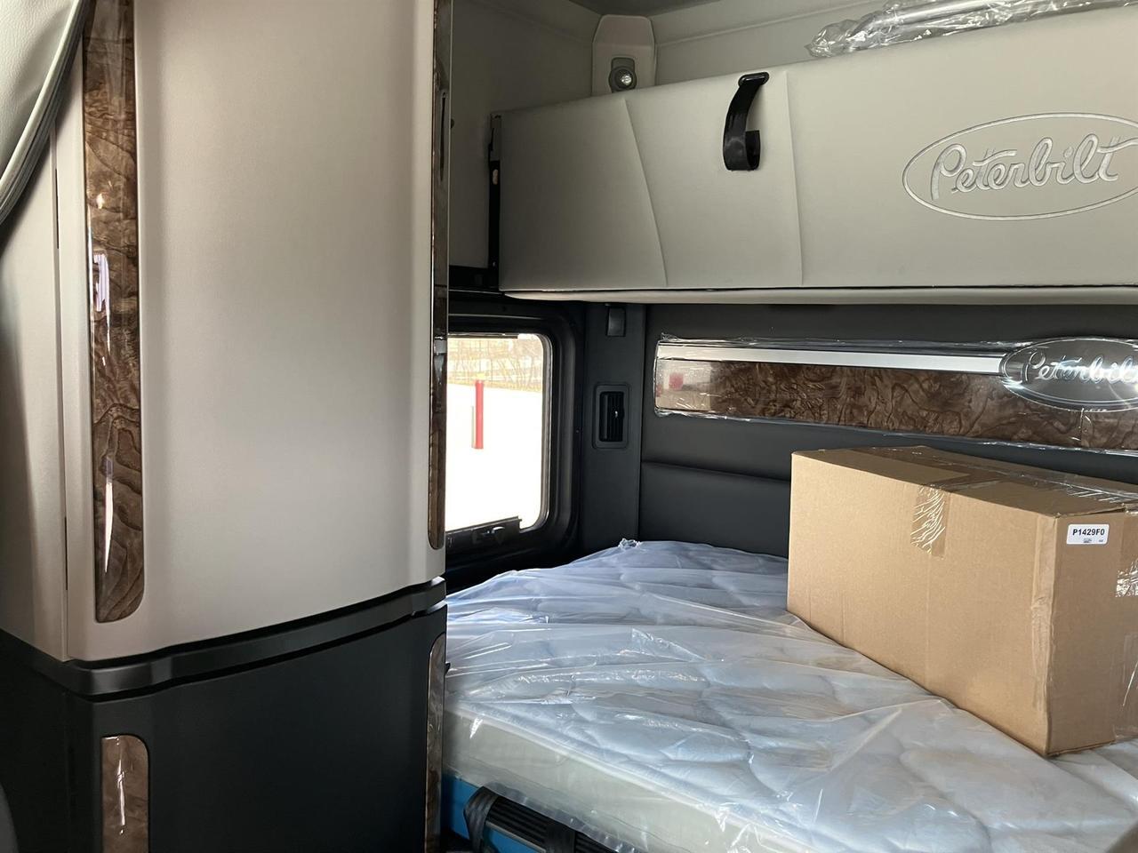 2027 Peterbilt 589 80" Double Bunk High Roof Rochester MN