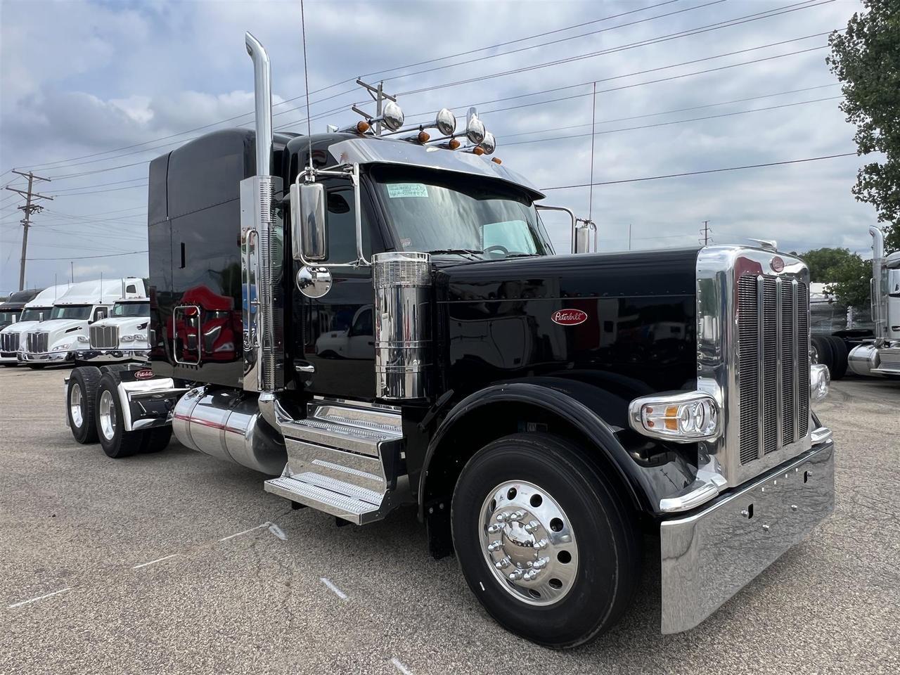2027 Peterbilt 589 80" Double Bunk High Roof South St. Paul MN