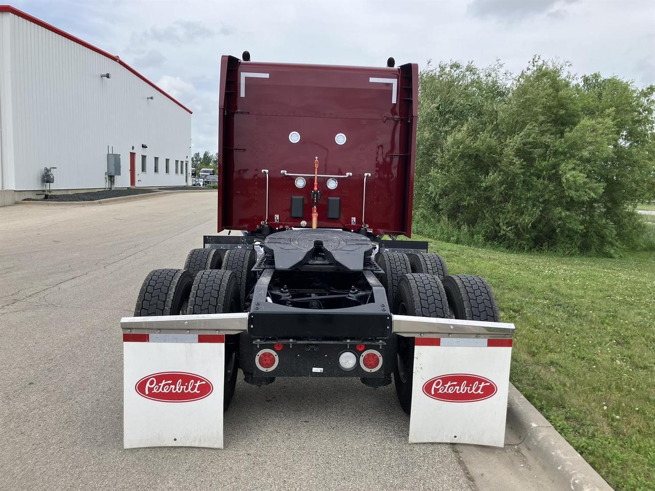 2027 Peterbilt 589 80" Double Bunk High Roof South St. Paul MN