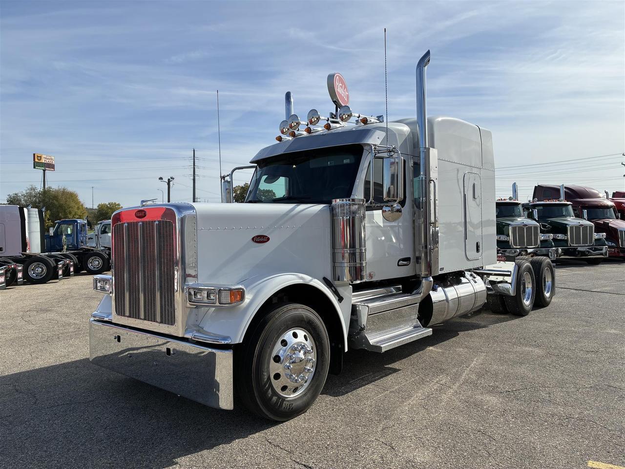 2027 Peterbilt 589 Sleeper