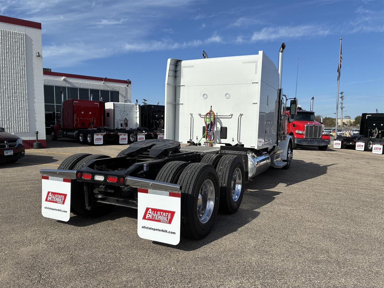 2027 Peterbilt 589 in South St. Paul, MN — photo 4