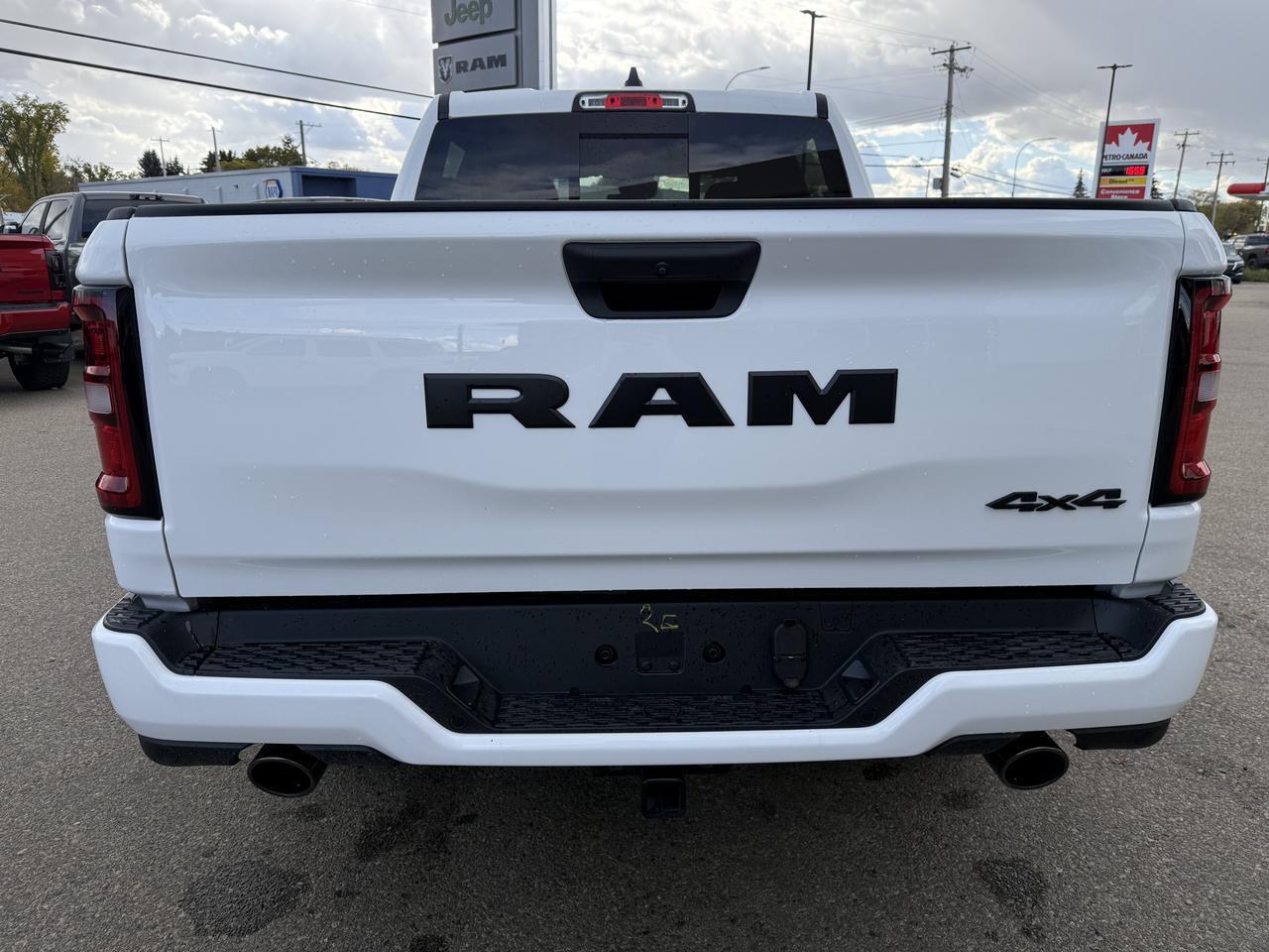 2027 Ram 1500 Black Express 4x4 Crew Cab | 3L Twin Turbo | Backup Camera | Remote Keyless Entry Redwater AB
