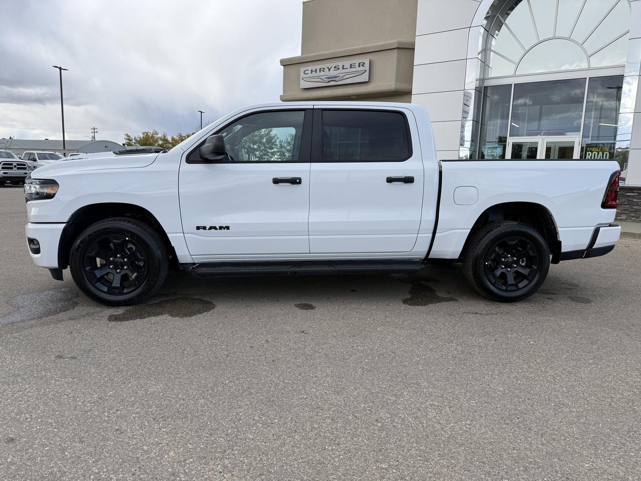 2027 Ram 1500 Black Express 4x4 Crew Cab | 3L Twin Turbo | Backup Camera | Remote Keyless Entry Redwater AB