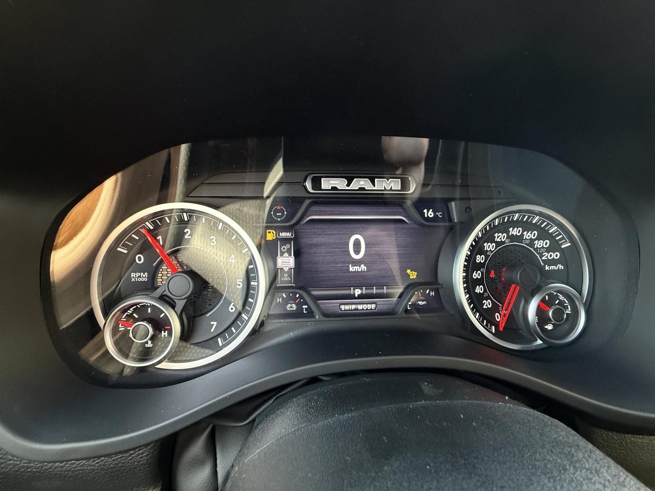 2027 Ram 1500 Express Crew Cab 4x4 | 3L Hurricane | Touchscreen | Remote Start | Towing Package | Keyless Entry Redwater AB