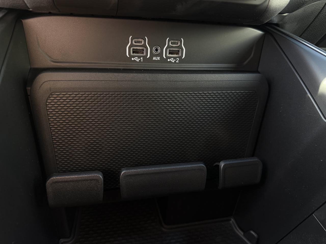 2027 Ram 1500 Express Crew Cab 4x4 | 3L Hurricane | Touchscreen | Remote Start | Towing Package | Keyless Entry Redwater AB