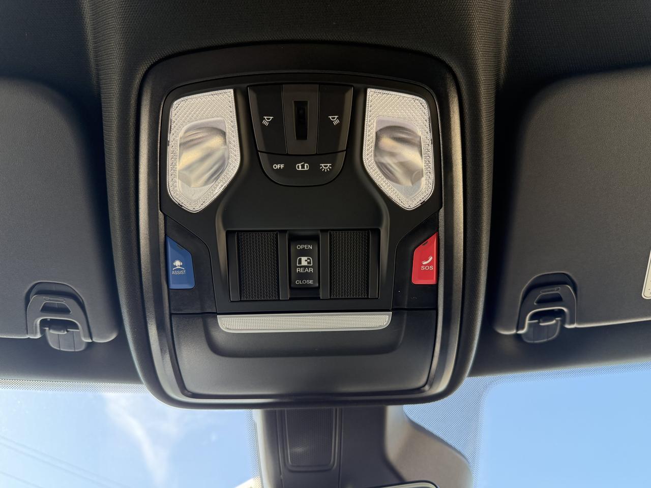 2027 Ram 1500 Express Crew Cab 4x4 | 3L Hurricane | Touchscreen | Remote Start | Towing Package | Keyless Entry Redwater AB
