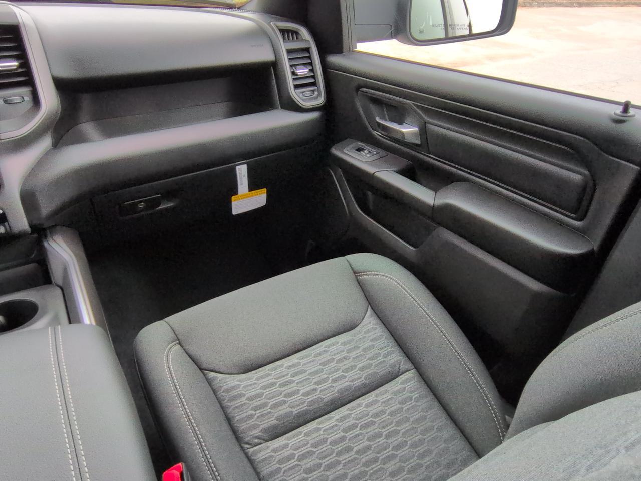 2027 Ram 1500 Express Appleton WI