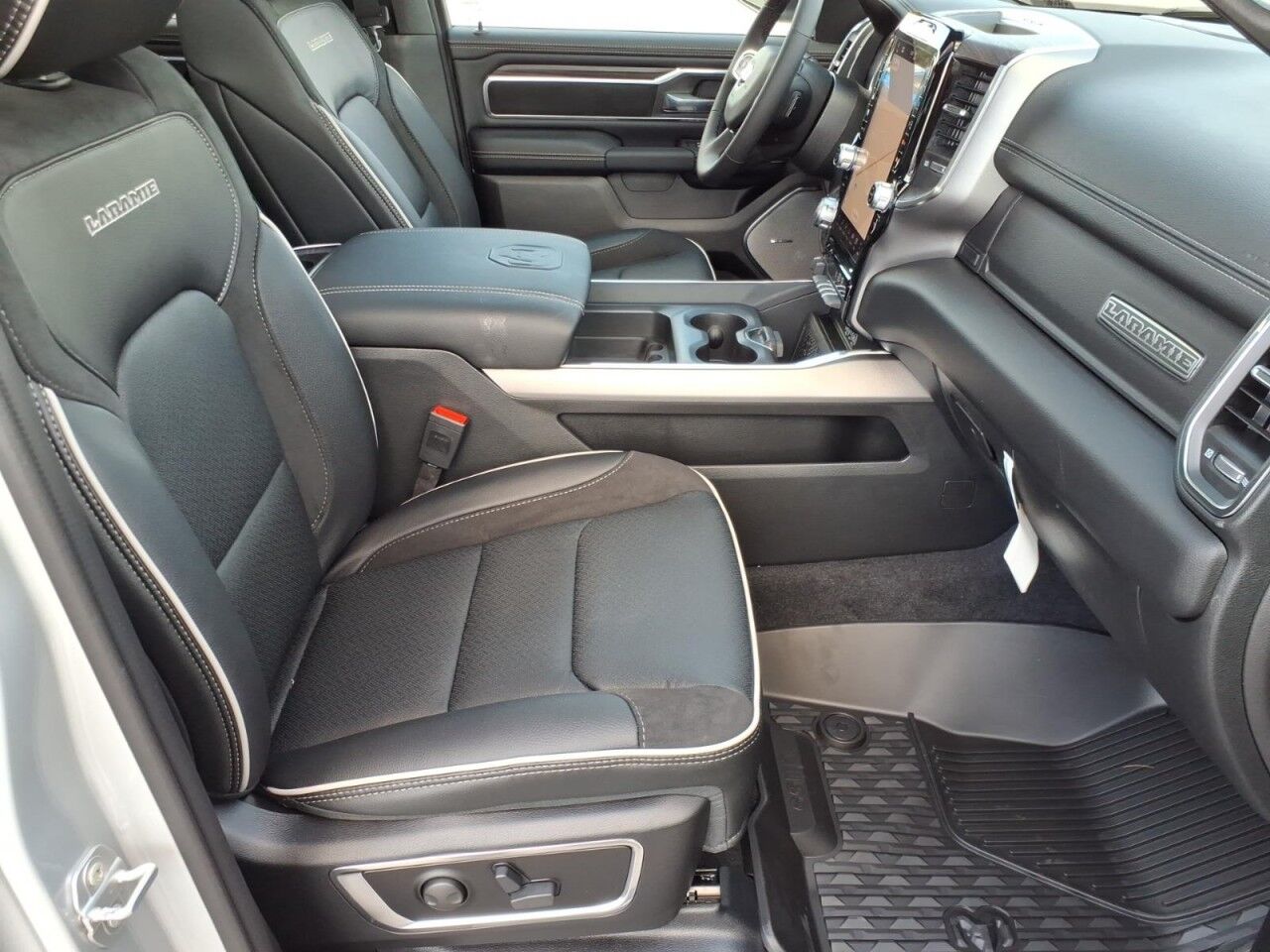 2027 Ram 1500 Laramie Uvalde TX