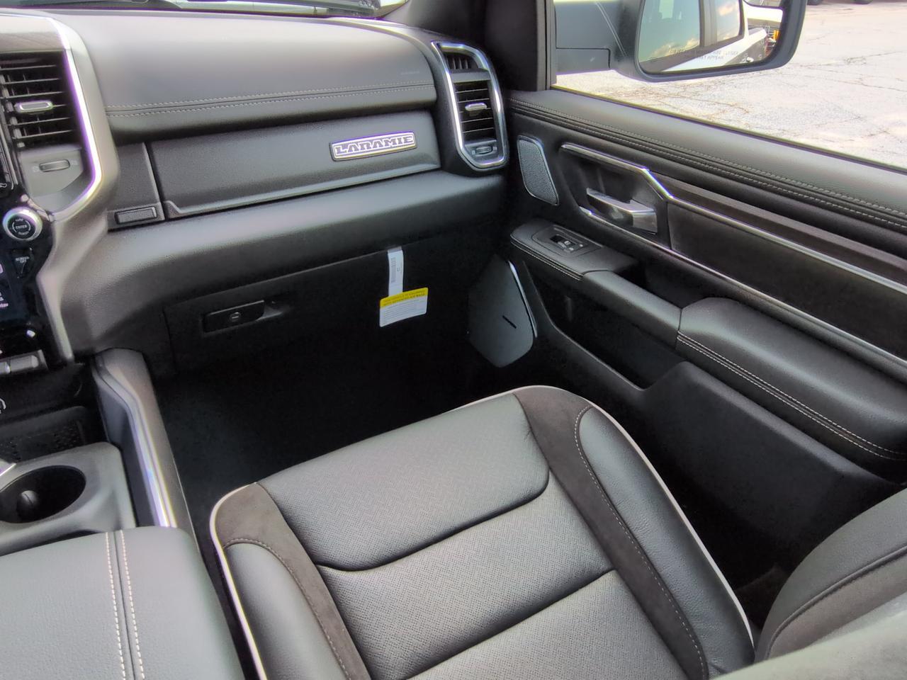 2027 Ram 1500 Laramie Appleton WI