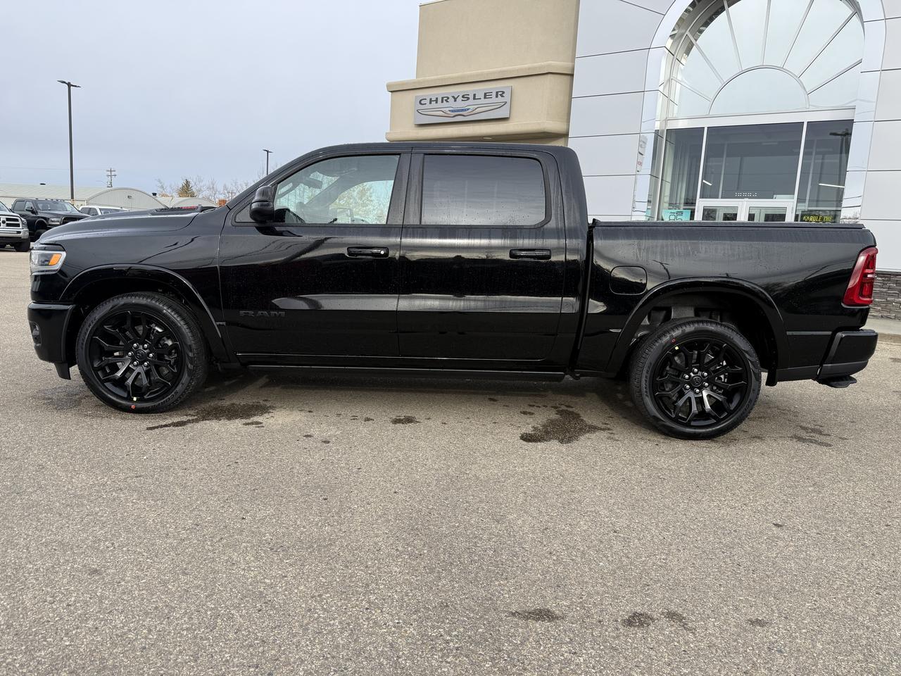 2027 Ram 1500 Limited Crew Cab 4x4 | 3L Twin Turbo | Ebony Red Black Quilted Leather | Massage Seats | Sunroof Redwater AB