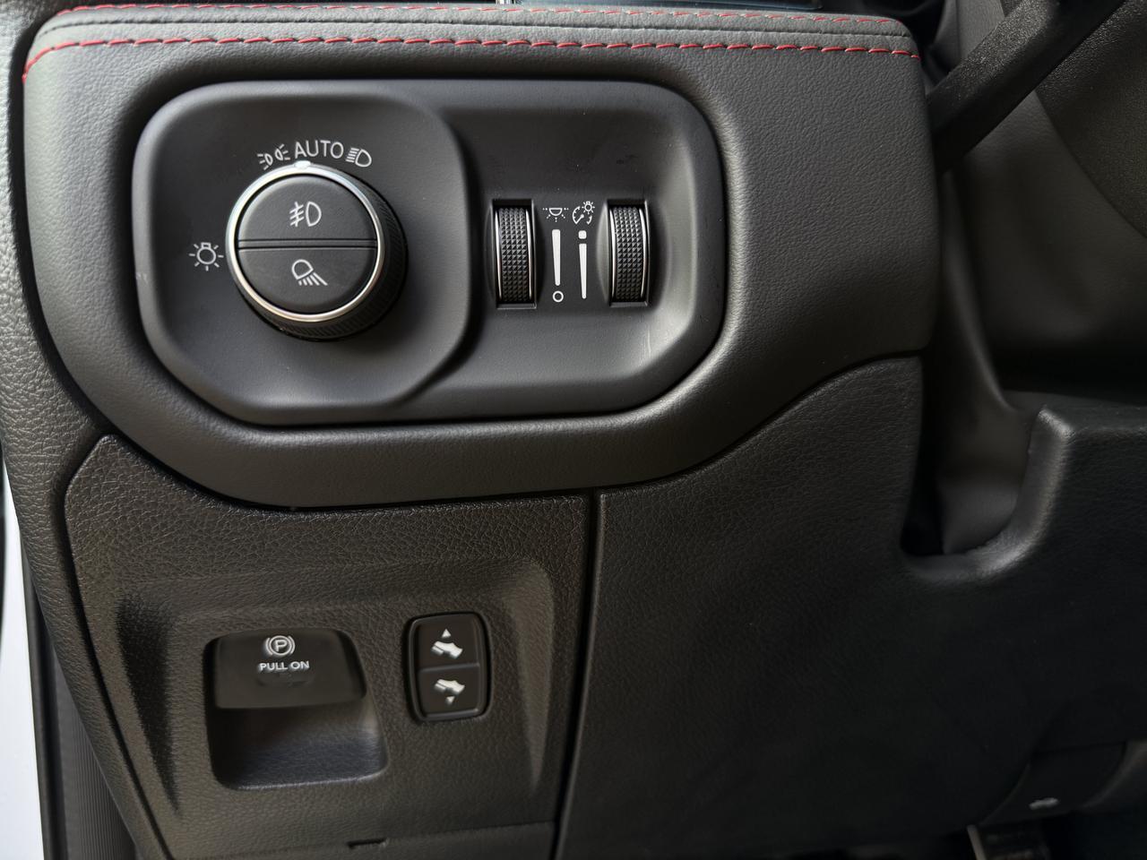 2027 Ram 1500 RHO Crew Cab 4x4 | 3L Twin Turbo | Bright White | Black Premium Leather | Pano Sunroof | NAV Redwater AB