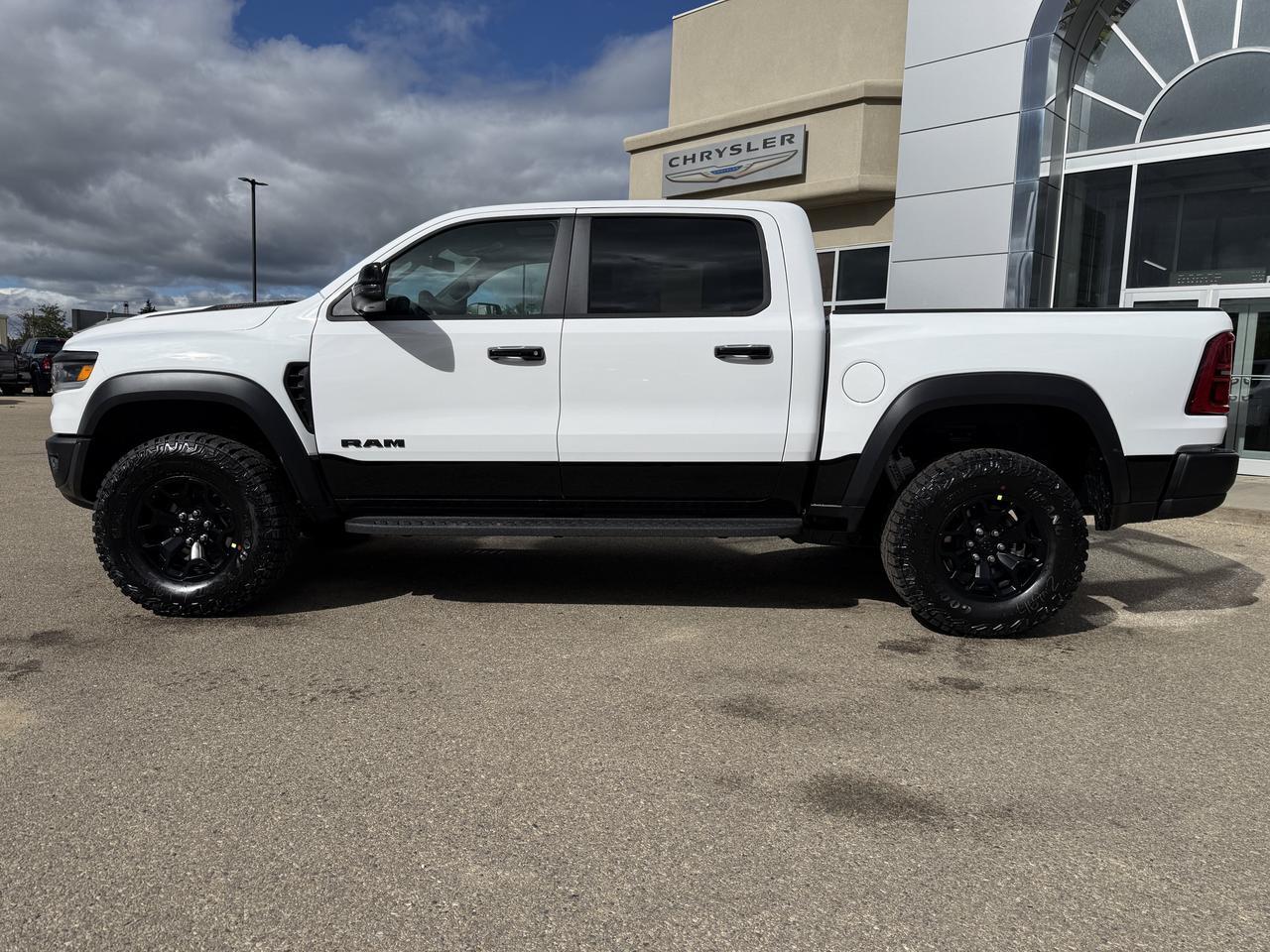 2027 Ram 1500 RHO Crew Cab 4x4 | 3L Twin Turbo | Bright White | Black Premium Leather | Pano Sunroof | NAV Redwater AB