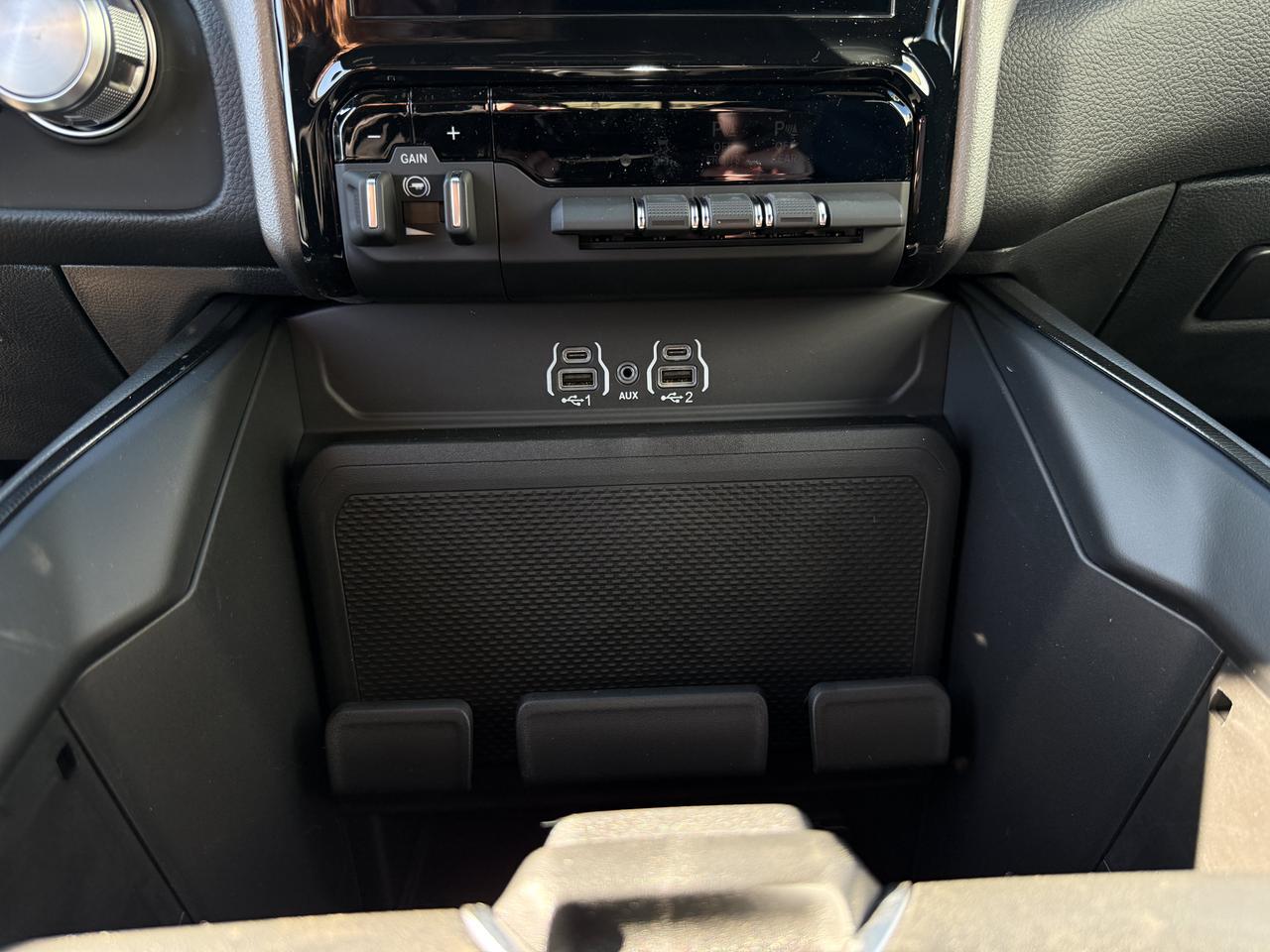 2027 Ram 1500 Sport Crew Cab 4x4 | 3L Hurricane | 12IN Touchscreen | Leather | Heated Front Seats | NAV Redwater AB